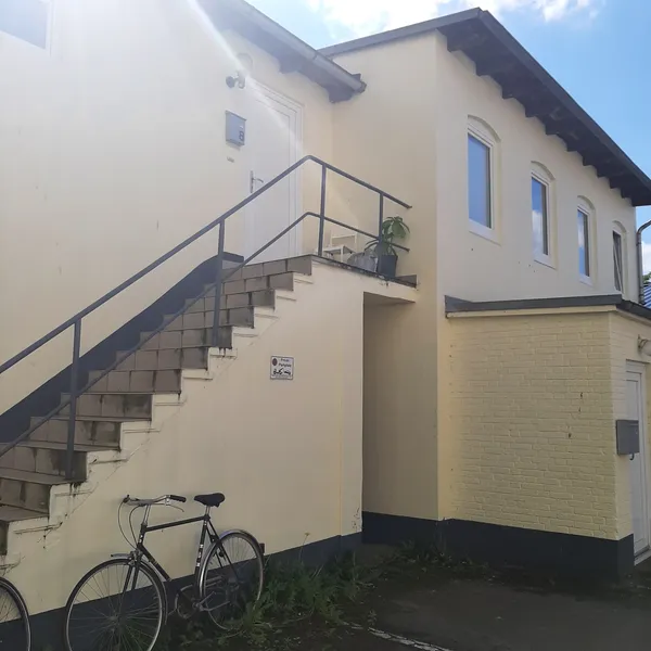 2-Zimmerwohnung im Hinterhaus, zentrumsnah — photo 1